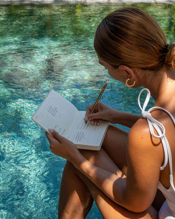 The Weekly Love Planner - Sweatfully