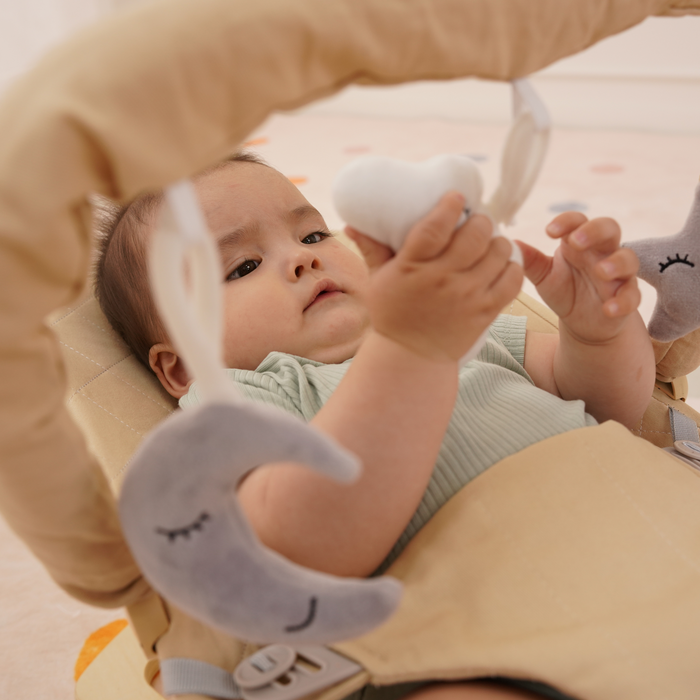 Avenlur Fir Wooden Baby Bouncer – Foldable Infant Rocker with Play Arch - Sweatfully