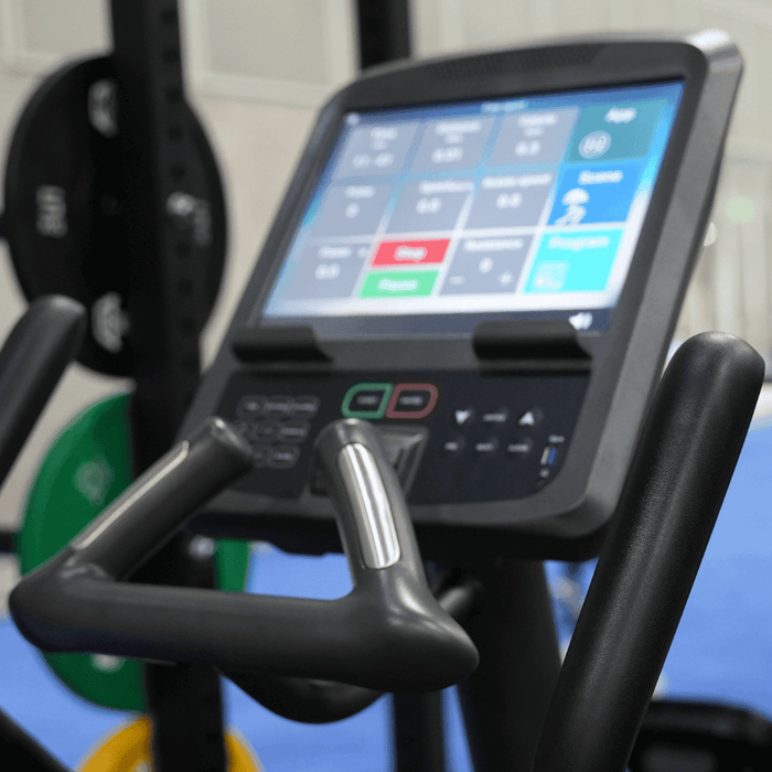Commercial Elliptical Trainer - Touch Screen - Muscle D Fitness -  Cardio - Cross Trainer - Sweatfully