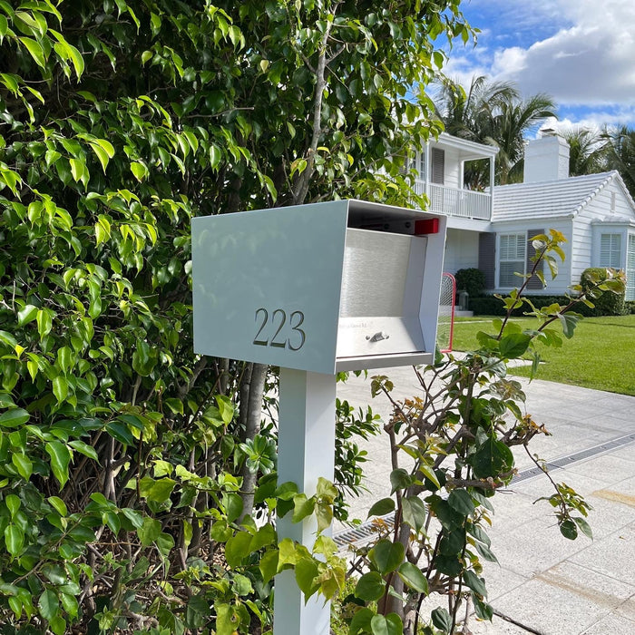 The Original UptownBox in ARCTIC WHITE - Modern Mailbox - Sweatfully