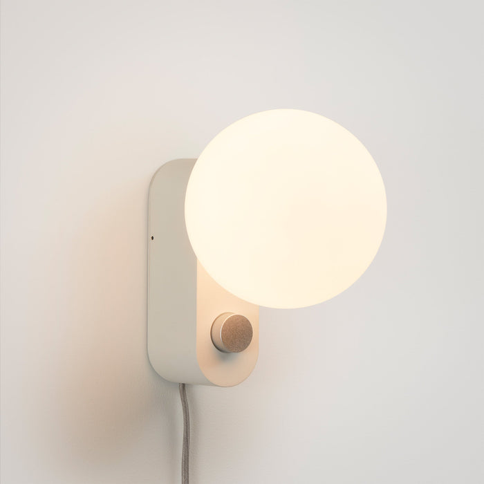 Alumina Multi-Use Lamp in Chalk - Sweatfully