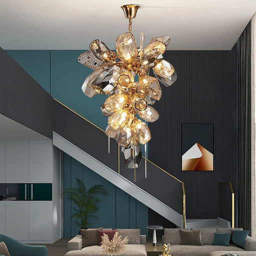 Britannica Chandelier Horizontal - Sweatfully