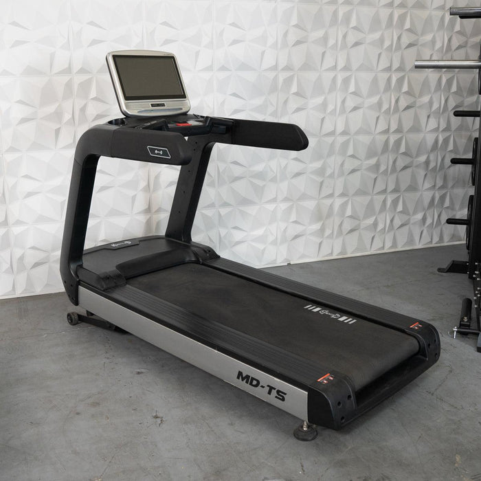 Touch Screen Commercial Treadmill - Muscle D Fitness - Deluxe Touch Screen Commercial Treadmill - Sweatfully