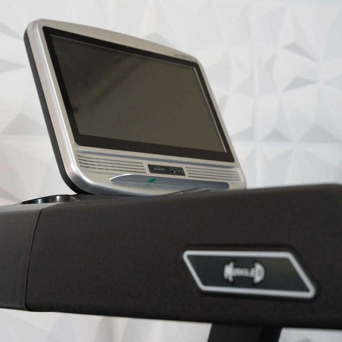 Touch Screen Commercial Treadmill - Muscle D Fitness - Deluxe Touch Screen Commercial Treadmill - Sweatfully