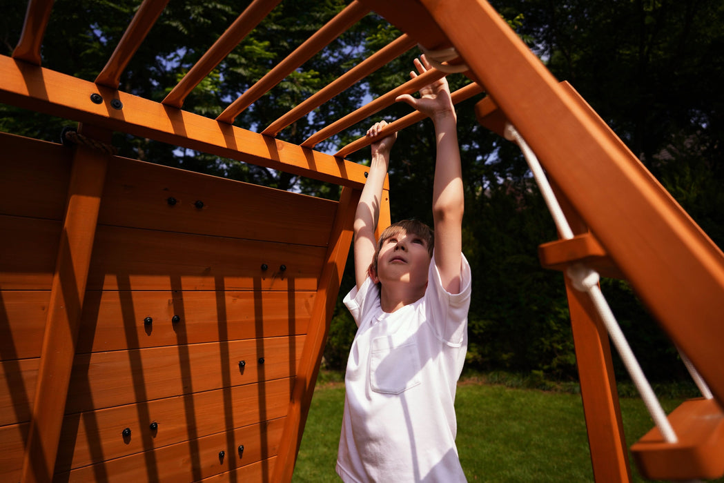 Sycamore Backyard Climbing Set – 2 Swings, Trapeze Bar & Outdoor Fun - Sweatfully