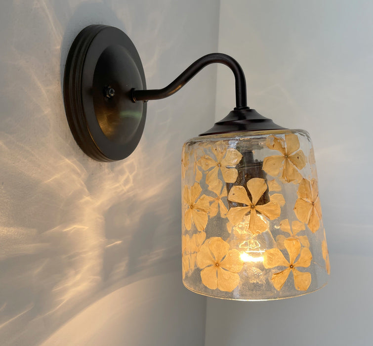 WHIMSICAL Pressed Floral Glass Wall Sconce Light - Sweatfully