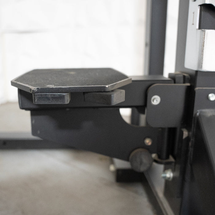 Deluxe Half Rack - Muscle D Fitness - Heavy Duty - Adjustable Safety Bars - Pull Up - Vertical Olympic Bar Storage - Sweatfully