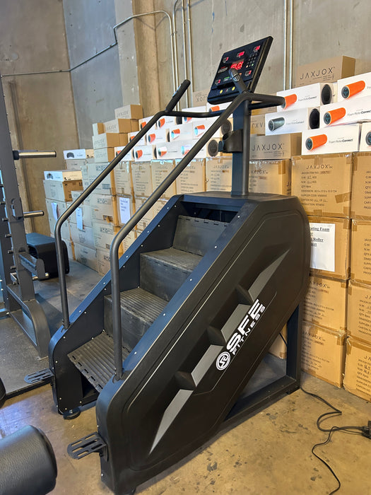 SFE Stepmill Pro (Stairmaster) w/ Revolving Steps and Performance Monitor (NEW) - Sweatfully