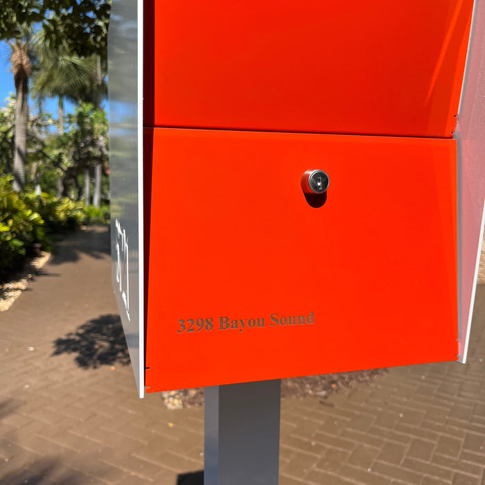 NEW! The Retrobox Locking Package Dropbox in ARCTIC WHITE - Modern Mailbox - Sweatfully