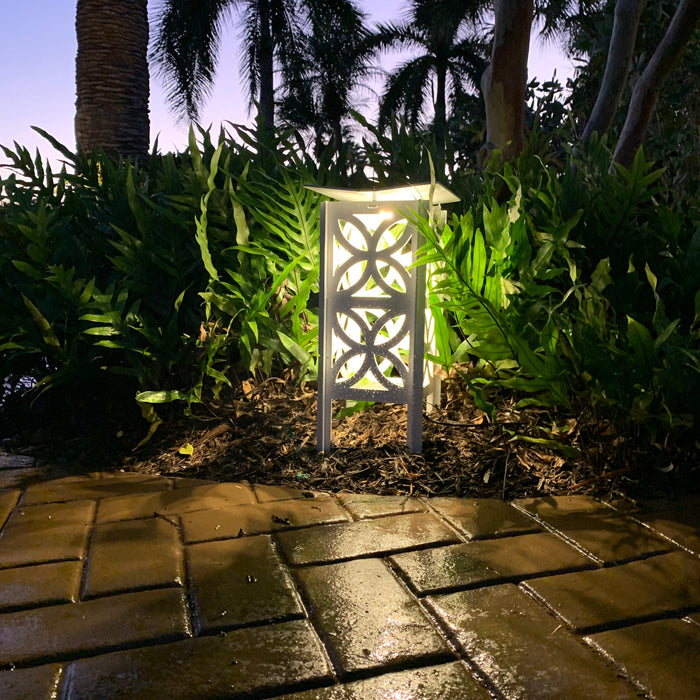 RadiantLight Mid-Century Landscape Light - Garden Light - Sweatfully