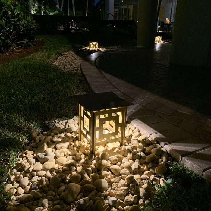 RadiantLight Modern Landscape Light - Garden Light - Sweatfully