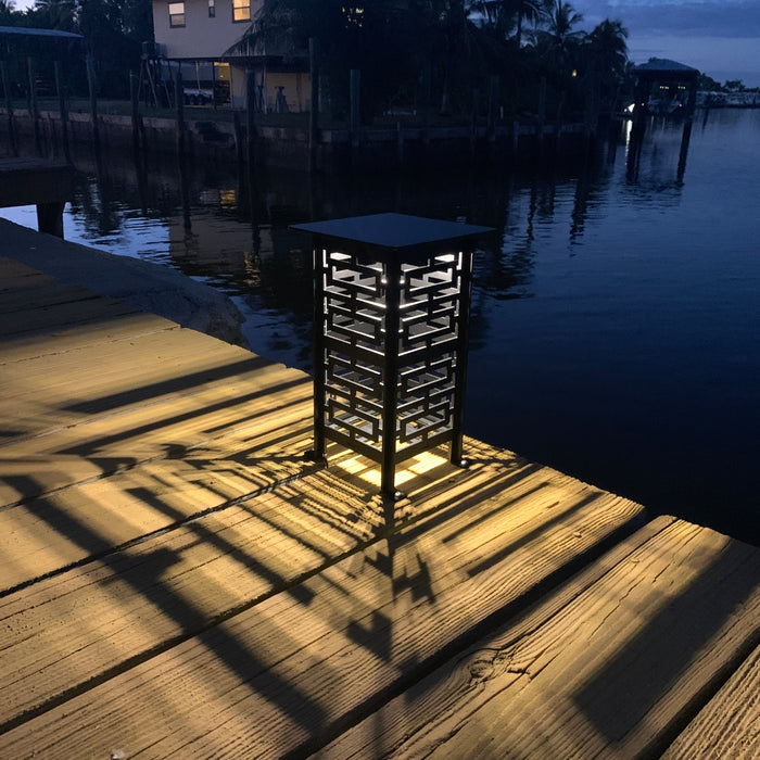 RadiantLight Mid-Century Landscape Light - Garden Light - Sweatfully