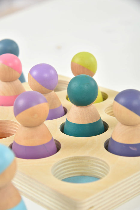 Wooden Rainbow Peg Dolls Figures 12 Piece Set - Sweatfully