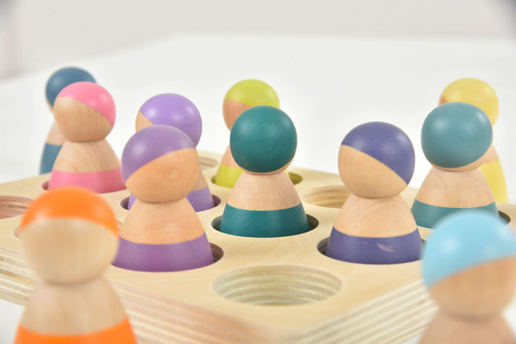 Wooden Rainbow Peg Dolls Figures 12 Piece Set - Sweatfully
