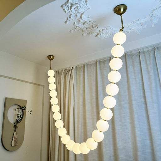 Luxurious Pearl Necklace Chandelier - Sweatfully