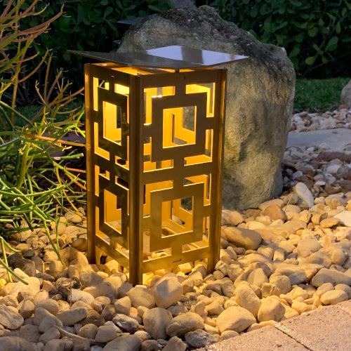 RadiantLight Modern Landscape Light - Garden Light - Sweatfully