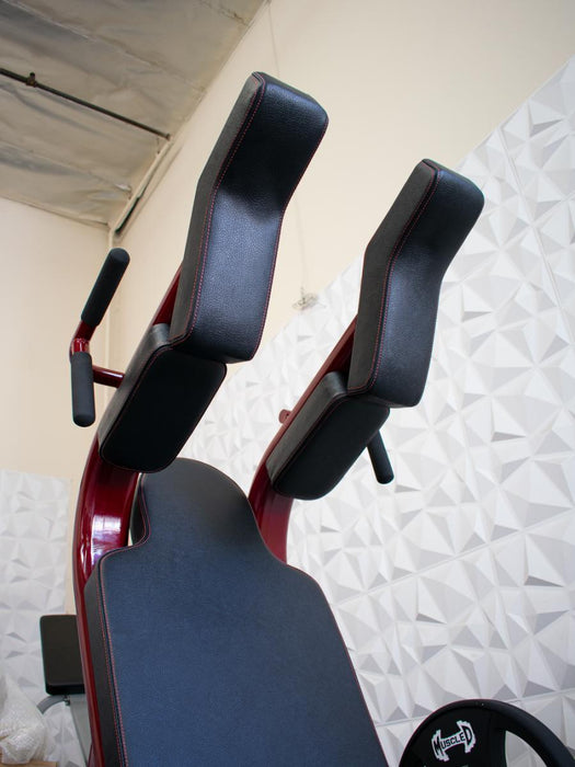 Pro Strength Hack / Front Squat - Muscle D Fitness - Plate Loaded V-Squat - Sweatfully