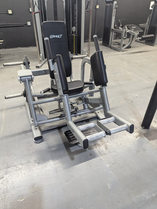 Sweet Glute / Outer Thigh - Black & Red / Silver - Sweatfully