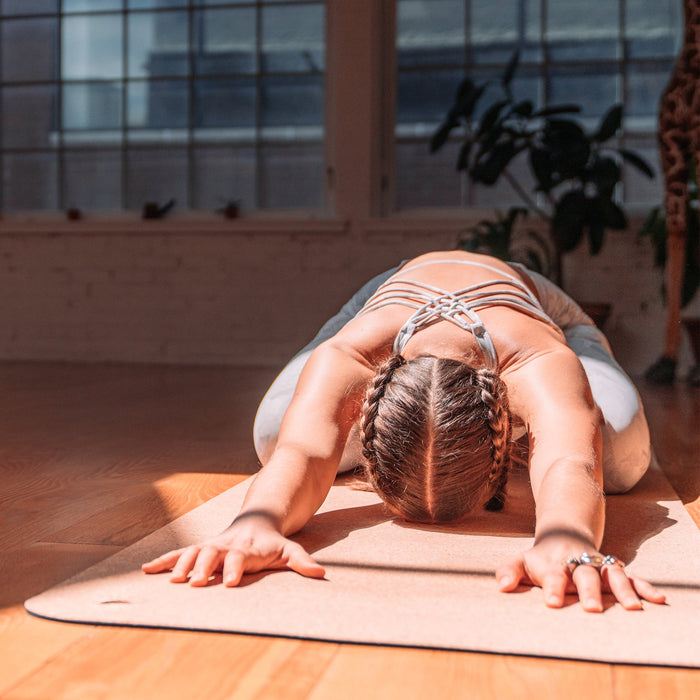 Cork Lightweight Yoga Mat “The Robin” - Sweatfully