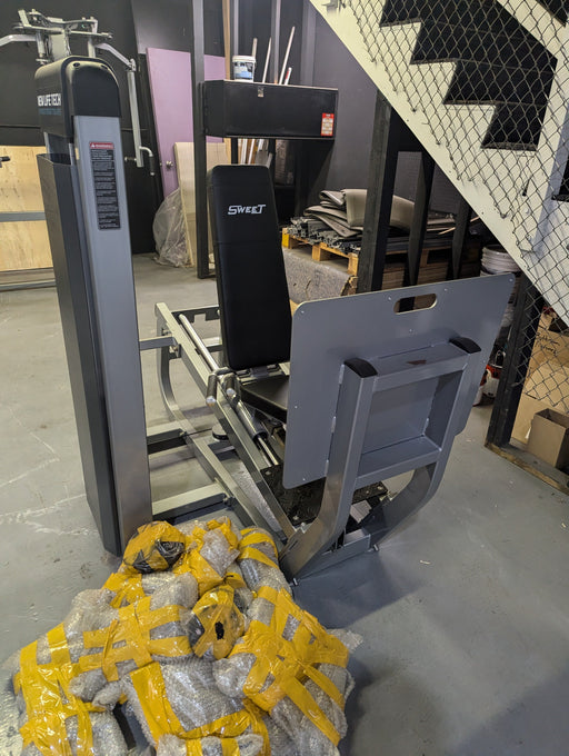 Sweet Selectorized Seated Leg Press - Sweatfully