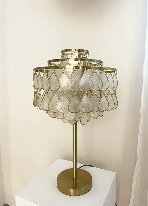 Shell Teardrops Table Lamp - Sweatfully