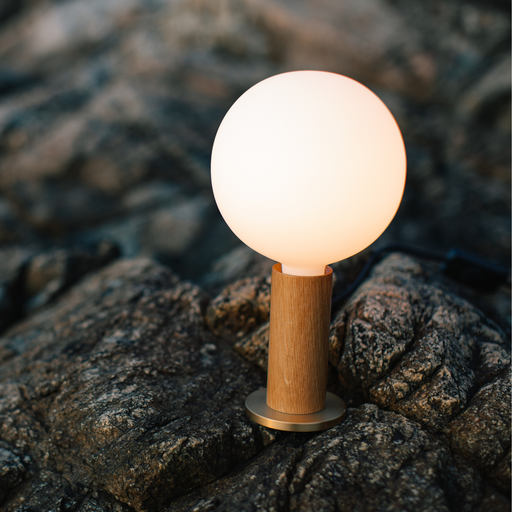 Knuckle Table Lamp in Oak - Sweatfully