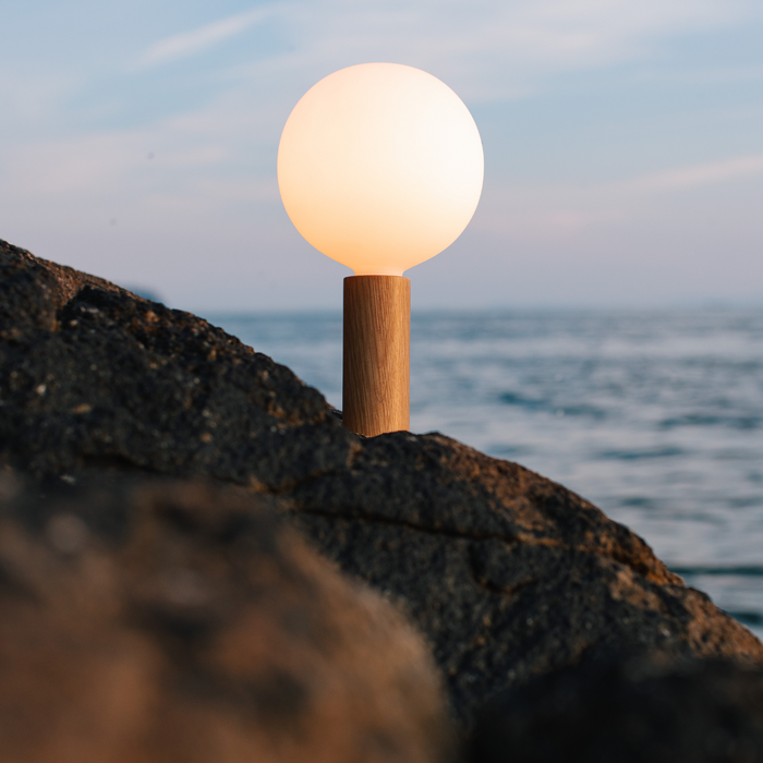 Knuckle Table Lamp in Oak - Sweatfully