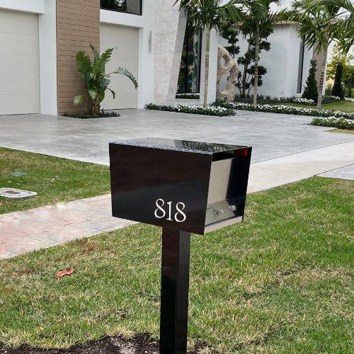 The Original UptownBox in JET BLACK - Modern Mailbox - Sweatfully