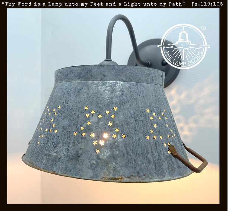 Weathered Farmhouse Star Wall Sconce - Sweatfully