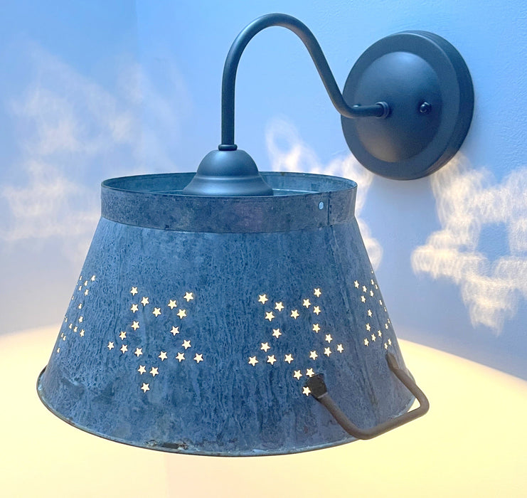 Weathered Farmhouse Star Wall Sconce - Sweatfully
