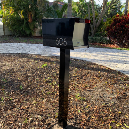 The Original Retrobox in JET BLACK - Modern Mailbox - Sweatfully