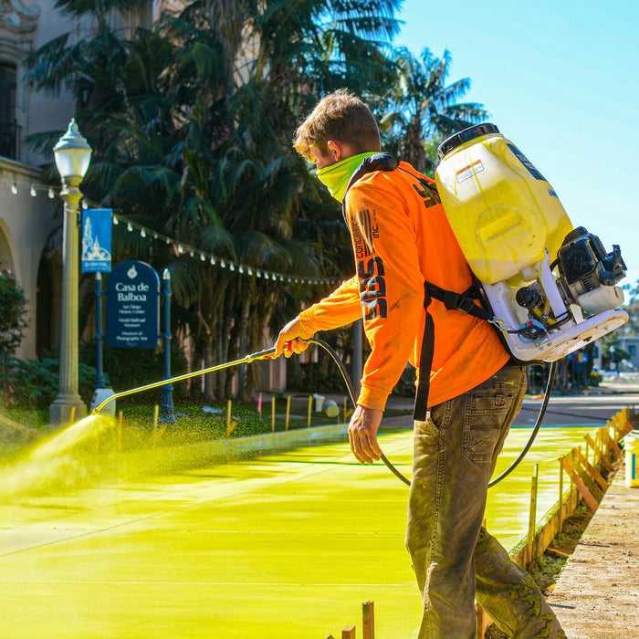 6.5 Gallon Backpack Concrete Sprayer .5 GPM Gas Finishing Tool for Cement Sealant Curing Stain - Sweatfully