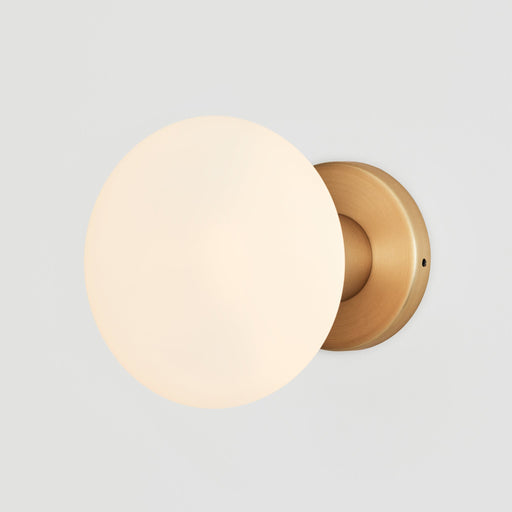 Lochan Wall Light in Brass + Oval - Sweatfully