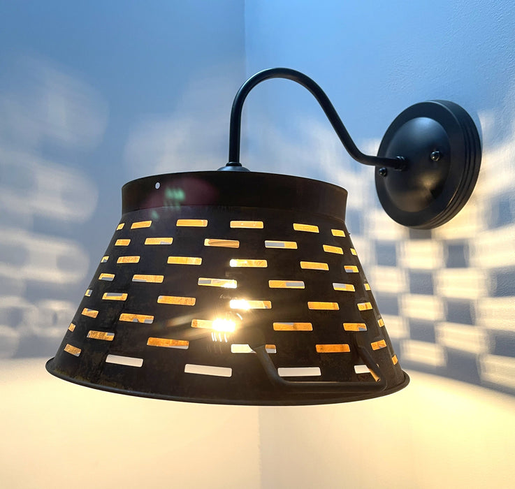Galvanized Farmhouse Wall Sconce - Sweatfully