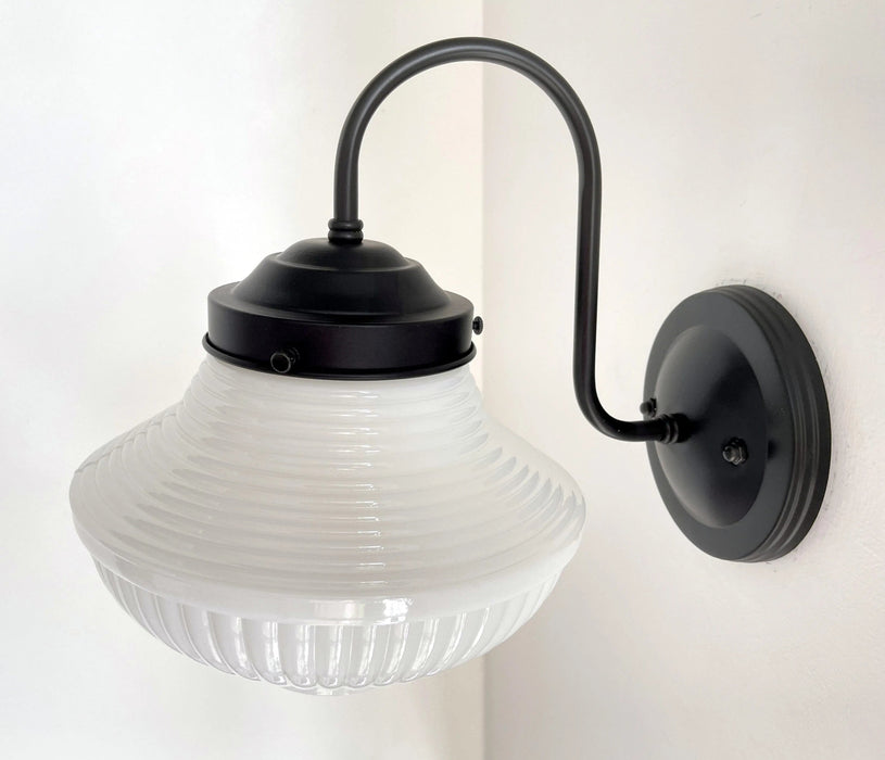 Traditional Schoolhouse Sconce Wall Light - Sweatfully