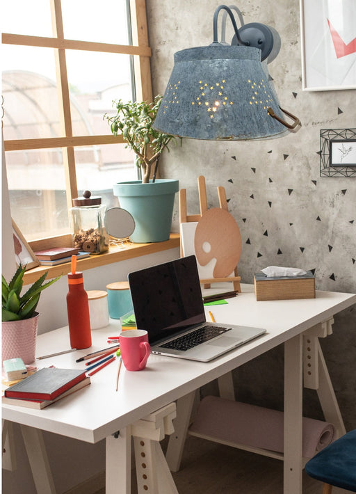 Weathered Farmhouse Star Wall Sconce - Sweatfully