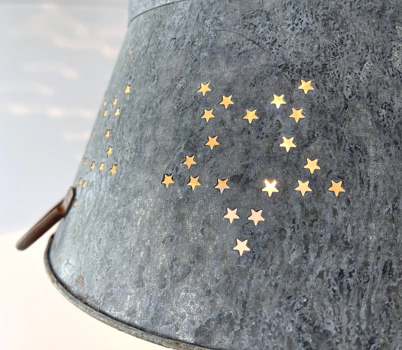 Weathered Farmhouse Star Wall Sconce - Sweatfully